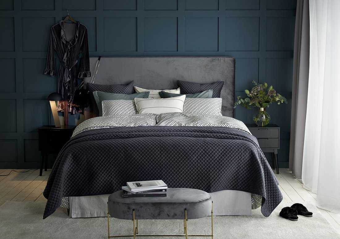 ell_1839_camp_stayinbed_satin_01